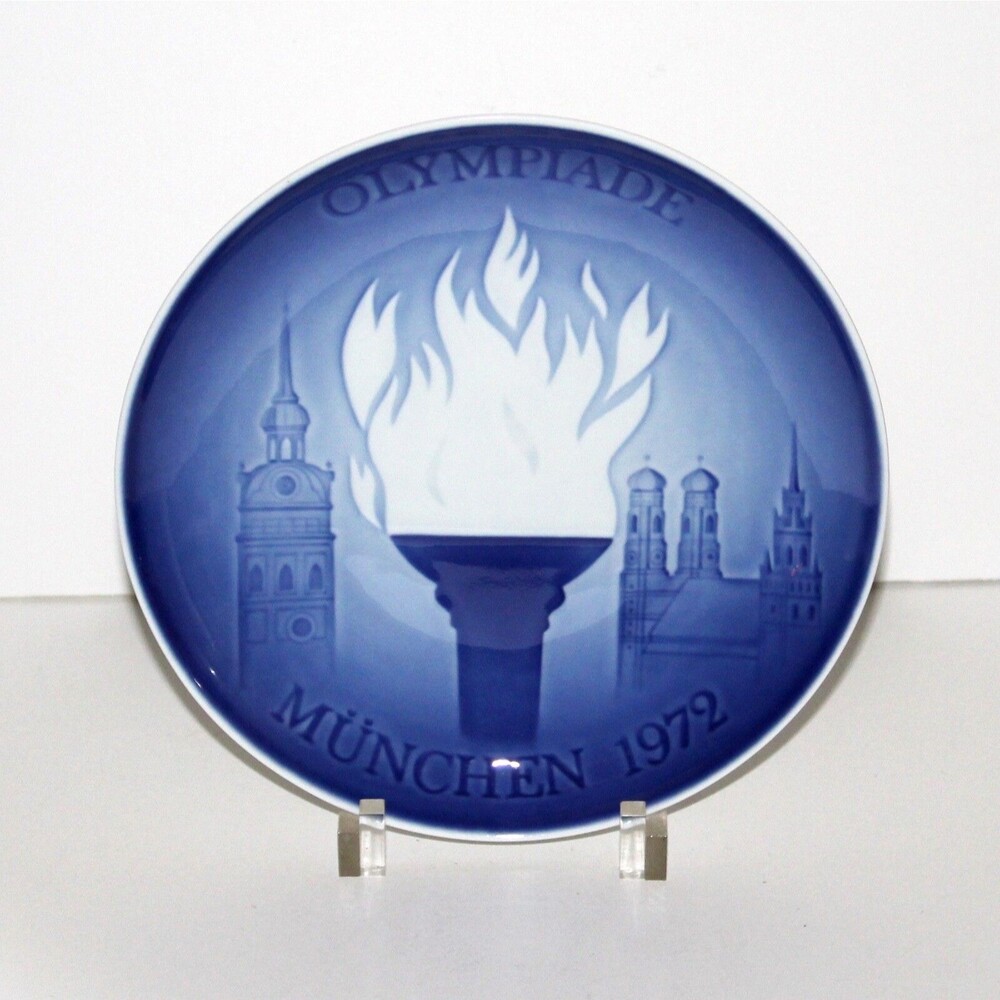 ROYAL COPENHAGEN plate Olympic Games Munich 1972 First Issue porcelain Germany
